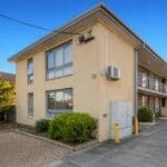 2/13 St Albans Road, ST ALBANS, VIC 3021