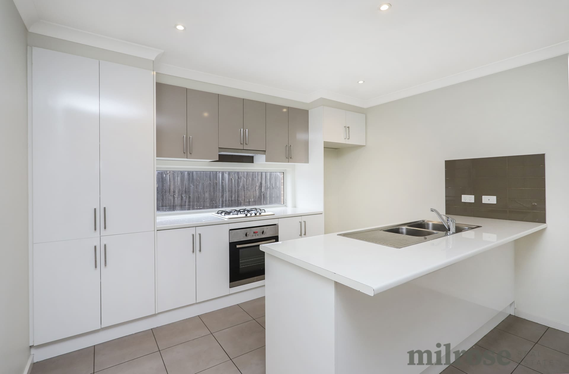 2/30 Collenso Street, Sunshine West, VIC 3020