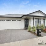 26 Lollipop Cr, Sunbury, VIC 3429