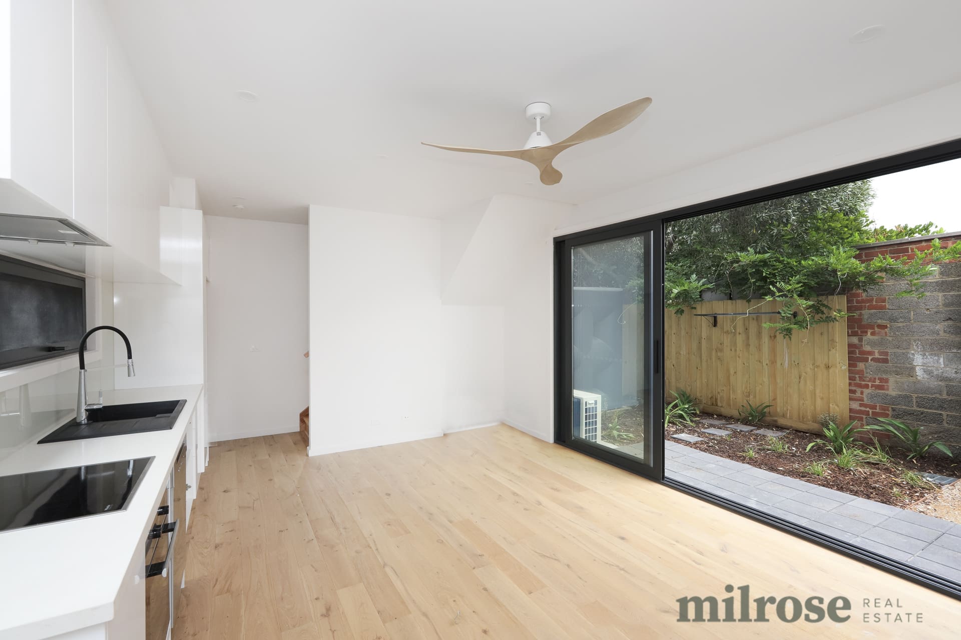 2/115 Stanhope Street, West Footscray, VIC 3012