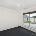 2/32 Currunghi Ct, ST ALBANS, VIC 3021