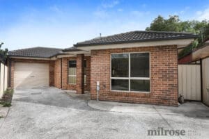 2/32 Currunghi Ct, ST ALBANS, VIC 3021
