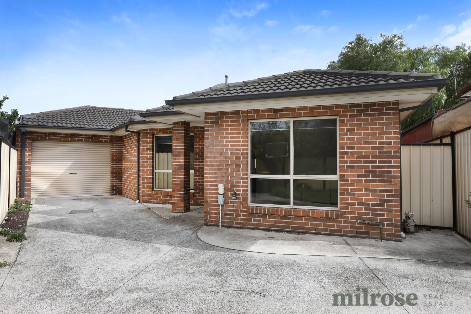 2/32 Currunghi Ct, ST ALBANS, VIC 3021