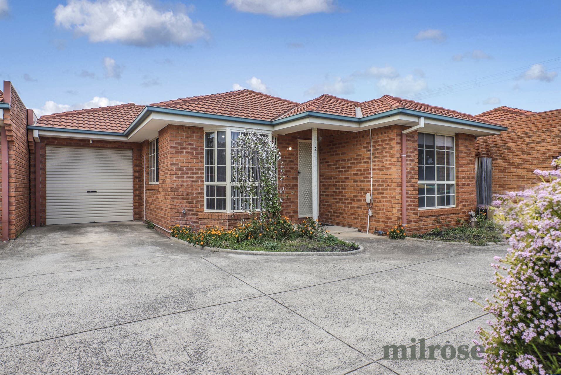2/122 Power Street, St Albans, VIC 3021