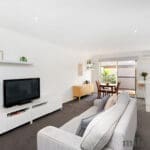2/102 Cross street, WEST FOOTSCRAY, VIC 3012
