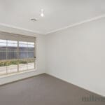 2/122 Power Street, St Albans, VIC 3021