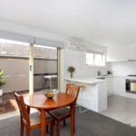2/102 Cross street, WEST FOOTSCRAY, VIC 3012