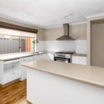 28 Heathcote Avenue, MANOR LAKES, VIC 3024