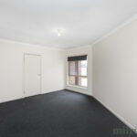 2/32 Currunghi Ct, ST ALBANS, VIC 3021