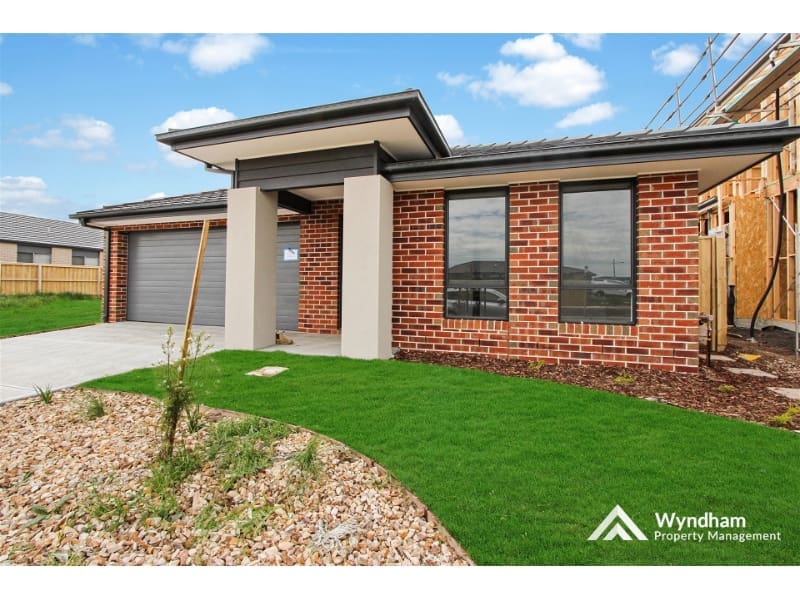 33 Pankina Road, MAMBOURIN, VIC 3024