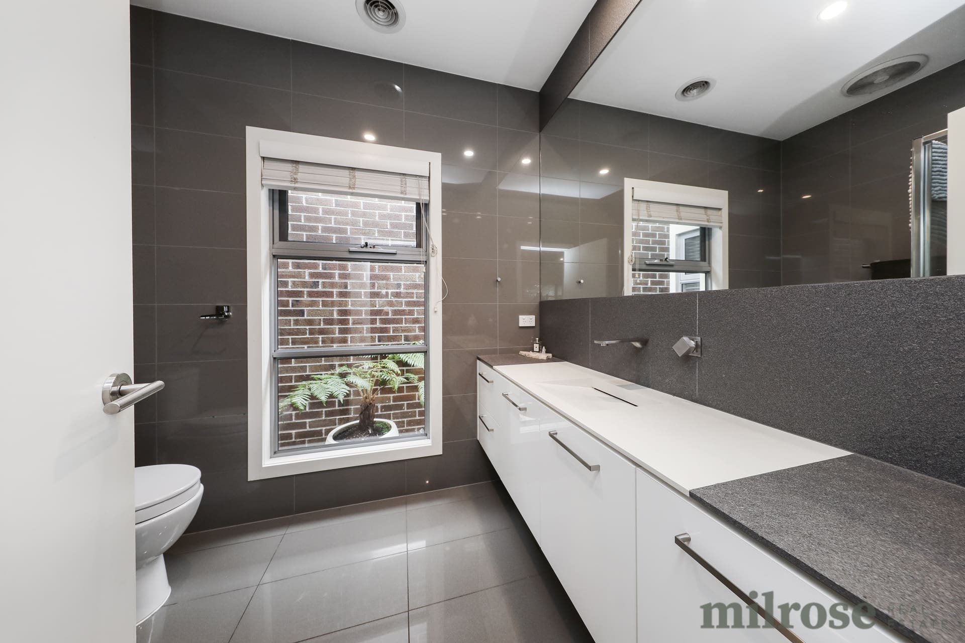 3/60 Cyclamen Avenue, Altona North, VIC 3025