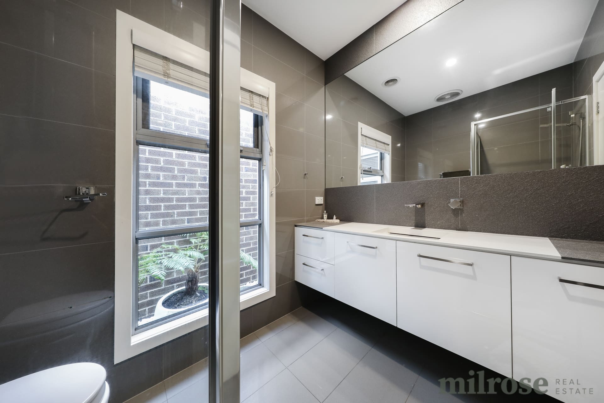 3/60 Cyclamen Avenue, Altona North, VIC 3025